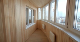Отделка, остекление, утепление балконов в Аксае от 209 руб. м/2.
